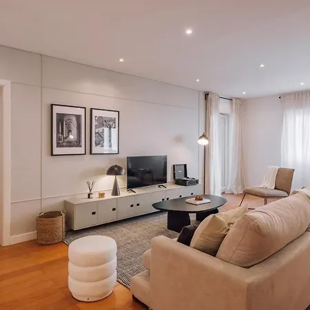 Lägenhet Geres - 3 Bedrooms In Alvalade *