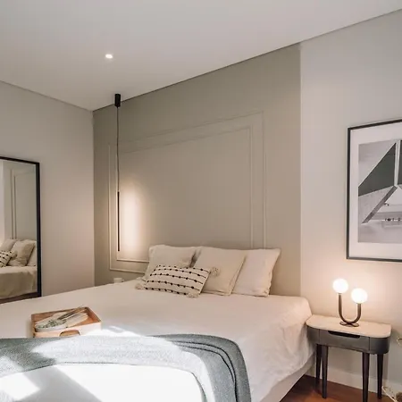 Geres - 3 Bedrooms In Alvalade Apartment