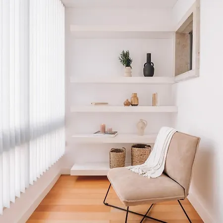 아파트 Geres - 3 Bedrooms In Alvalade 리스본